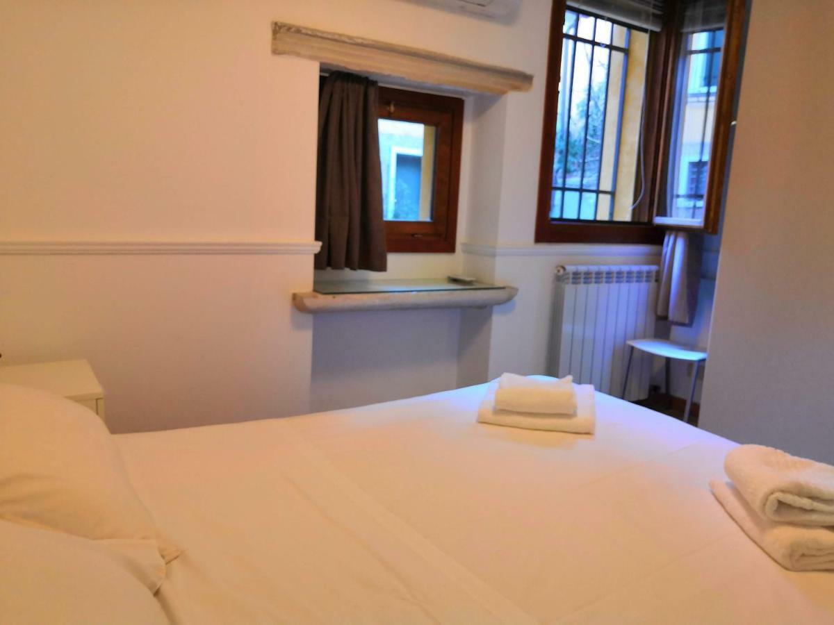 Apartment Castello Ground Floor Venedig